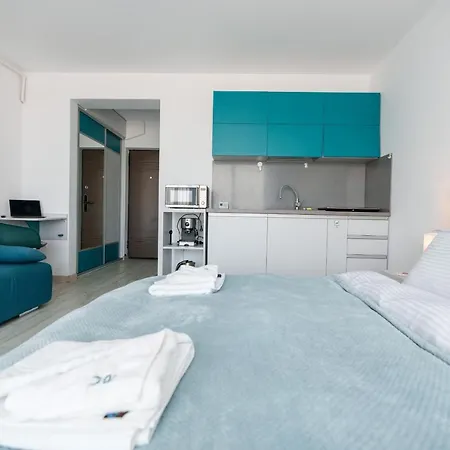 Zen Studio Beachfront & Sea View 아파트 Năvodari